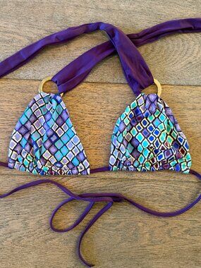L*SPACE Triangle Bikini Top w/Gold Color Metal Ring Accents | Size S | Purple